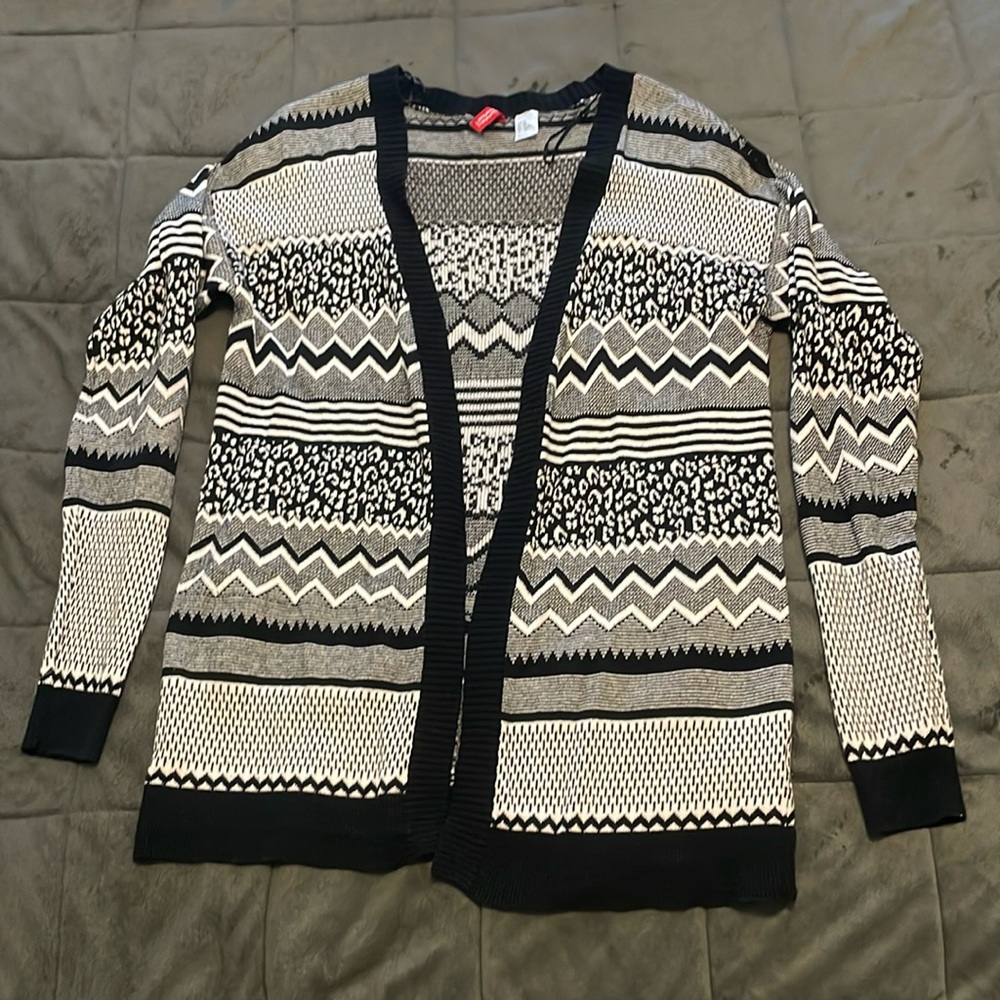 H&M Printed Cardigan Size XS